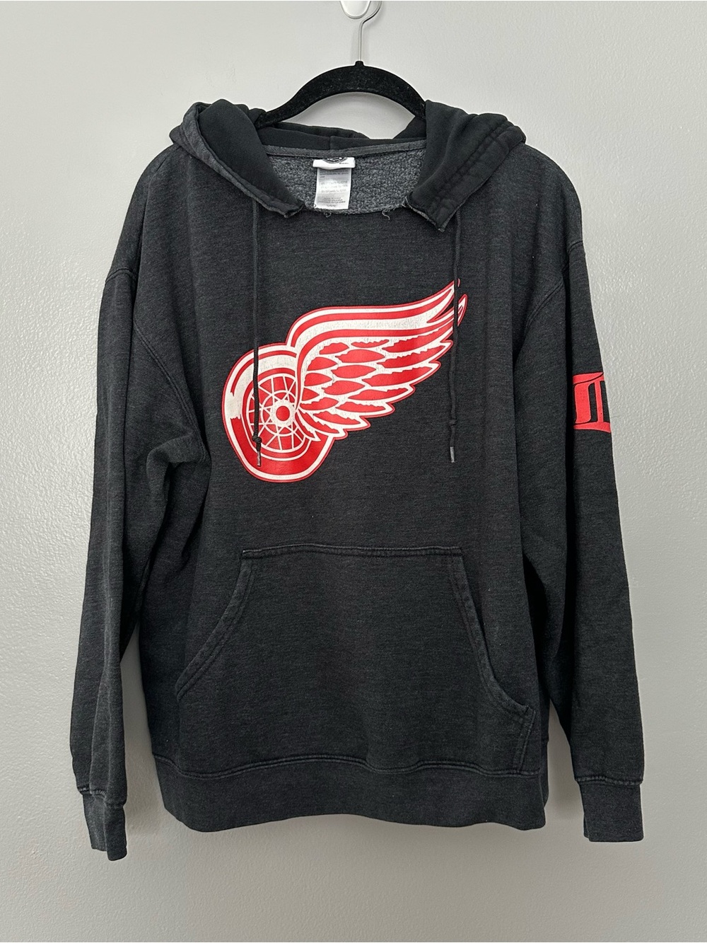 Detroit Red Wings Pullover Hoodie size Large